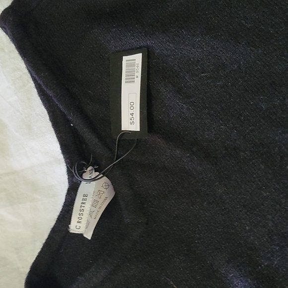 NWT Crossbreed Lane Women's Poncho OS Black - Picture 5 of 7